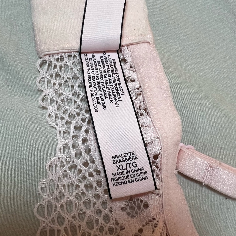VICTORIA'S SECRET Sexy Strappy
CROCHET Lace Bralette Bra Pink Size XL - Picture 7 of 7
